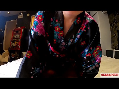 ❤️ Jong cosplay-meisie hou van seks tot orgasme met 'n spuit in 'n perdevrou en 'n blowjob. Asiatiese meisie met harige poes en pragtige tiete in tradisionele Japannese kostuum in amateurvideo wat masturbasie met fokspeelgoed wys. Sakura 3 OSAKAPORN. ☑ Sluts op af.com-fullporner.ru ﹏